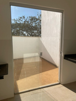 Imagem Casa com 2 Quartos à Venda, 60 m² em Paquetá - Betim