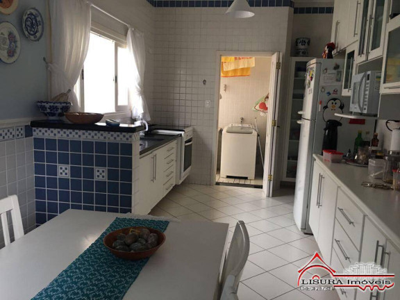 Imagem Casa com 4 Quartos à Venda, 207 m² em Jd Coleginho - Jacareí Imagem Casa com 4 Quartos à Venda, 207 m² em Jd Coleginho - Jacareí