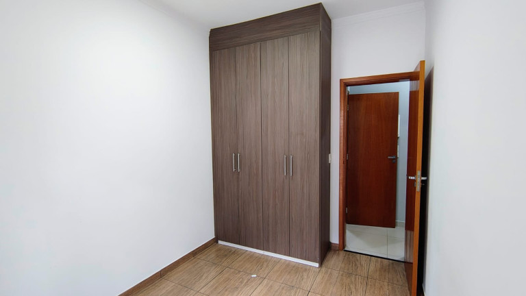 Imagem Casa com 3 Quartos à Venda, 117 m² em Horto Florestal - Sorocaba Imagem Casa com 3 Quartos à Venda, 117 m² em Horto Florestal - Sorocaba