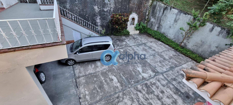 Imagem Casa com 4 Quartos à Venda, 500 m² em Mosela - Petrópolis
