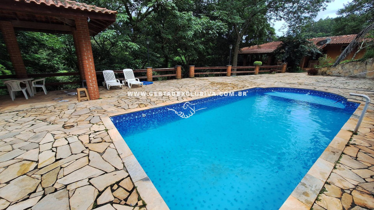 Imagem Chácara com 4 Quartos à Venda, 3.580 m² em Parque Estâncias - Morungaba