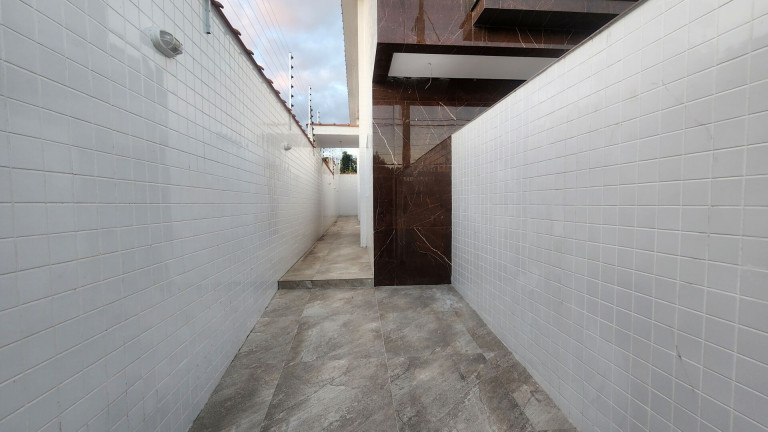 Imagem Casa com 2 Quartos à Venda, 60 m² em Rádio Clube - Santos
