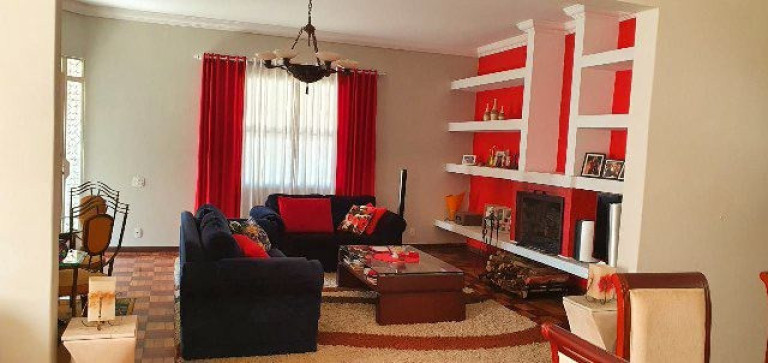Imagem Casa com 4 Quartos à Venda, 354 m² em Granja Guarani - Teresópolis Imagem Casa com 4 Quartos à Venda, 354 m² em Granja Guarani - Teresópolis