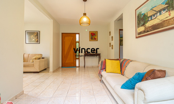 Imagem Casa com 3 Quartos à Venda, 218 m² em Jardim América - Goiânia Imagem Casa com 3 Quartos à Venda, 218 m² em Jardim América - Goiânia
