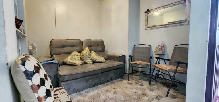 Imagem Casa com 3 Quartos à Venda, 250 m² em Uberaba - Curitiba
