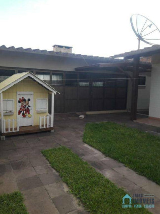 Imagem Casa com 3 Quartos à Venda, em Centro - Tramandaí Imagem Casa com 3 Quartos à Venda, em Centro - Tramandaí