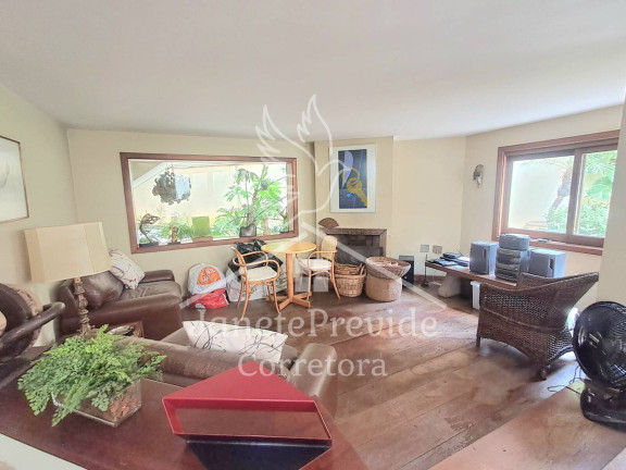 Imagem Casa com 3 Quartos à Venda, 303 m² em Alphaville - Santana De Parnaíba