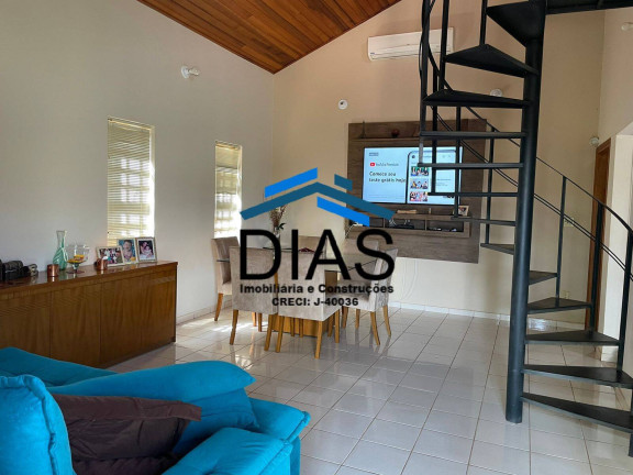 Imagem Casa com 2 Quartos à Venda, 345 m² em Centro - Araraquara Imagem Casa com 2 Quartos à Venda, 345 m² em Centro - Araraquara
