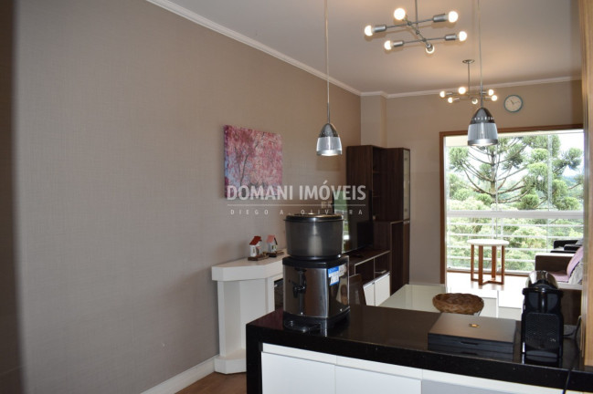 Imagem Imóvel com 2 Quartos à Venda, 75 m² em Região De Capivari - Campos Do Jordão Imagem Imóvel com 2 Quartos à Venda, 75 m² em Região De Capivari - Campos Do Jordão