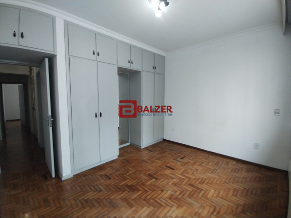 Imagem Apartamento com 2 Quartos à Venda, 134 m² em Centro - Florianópolis Imagem Apartamento com 2 Quartos à Venda, 134 m² em Centro - Florianópolis