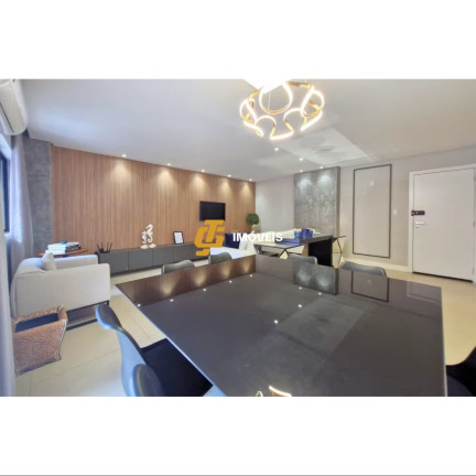 Imagem Apartamento com 4 Quartos para Alugar, em Centro - Balneário Camboriú Imagem Apartamento com 4 Quartos para Alugar, em Centro - Balneário Camboriú