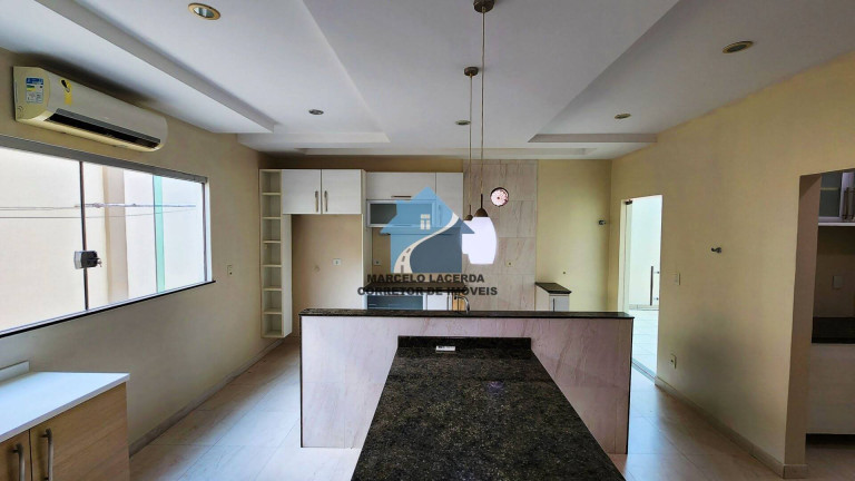 Imagem Casa com 4 Quartos à Venda, 480 m² em Dom Pedro - Manaus Imagem Casa com 4 Quartos à Venda, 480 m² em Dom Pedro - Manaus