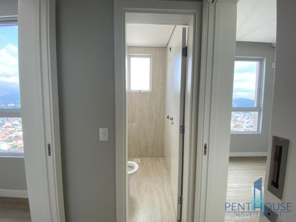 Imagem Apartamento com 4 Quartos à Venda, 143 m² em Centro - Balneário Camboriú Imagem Apartamento com 4 Quartos à Venda, 143 m² em Centro - Balneário Camboriú