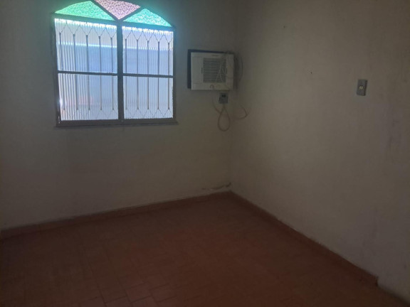 Imagem Casa com 3 Quartos à Venda, em Cosmos - Rio De Janeiro Imagem Casa com 3 Quartos à Venda, em Cosmos - Rio De Janeiro