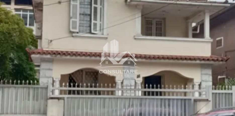 Casa com 3 Quartos à Venda, 235 m² em Boqueirão - Santos