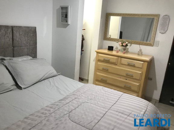 Imagem Sobrado com 3 Quartos à Venda, 242 m² em Santa Maria - Santo André Imagem Sobrado com 3 Quartos à Venda, 242 m² em Santa Maria - Santo André