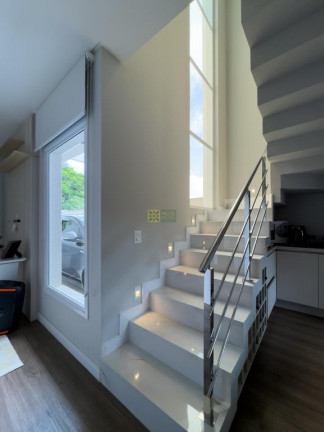 Imagem Sobrado com 2 Quartos à Venda, 90 m² em Centro - Bombinhas Imagem Sobrado com 2 Quartos à Venda, 90 m² em Centro - Bombinhas