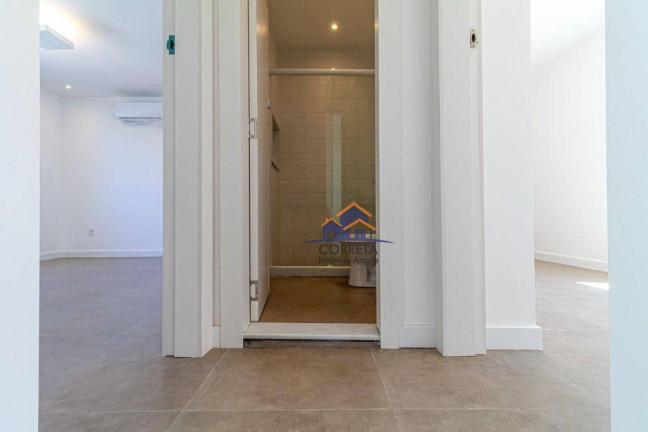 Imagem Apartamento com 3 Quartos à Venda, 237 m² em Copacabana - Rio De Janeiro Imagem Apartamento com 3 Quartos à Venda, 237 m² em Copacabana - Rio De Janeiro