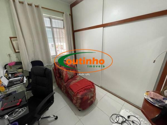Imagem Casa com 5 Quartos à Venda, 175 m² em Grajaú - Rio De Janeiro Imagem Casa com 5 Quartos à Venda, 175 m² em Grajaú - Rio De Janeiro