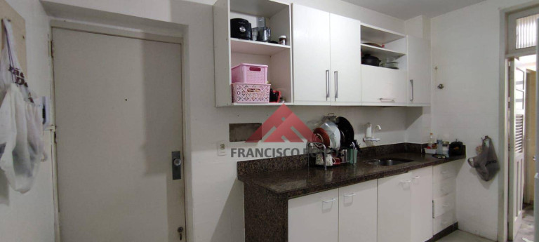 Imagem Apartamento com 3 Quartos à Venda, 120 m² em Icaraí - Niterói Imagem Apartamento com 3 Quartos à Venda, 120 m² em Icaraí - Niterói
