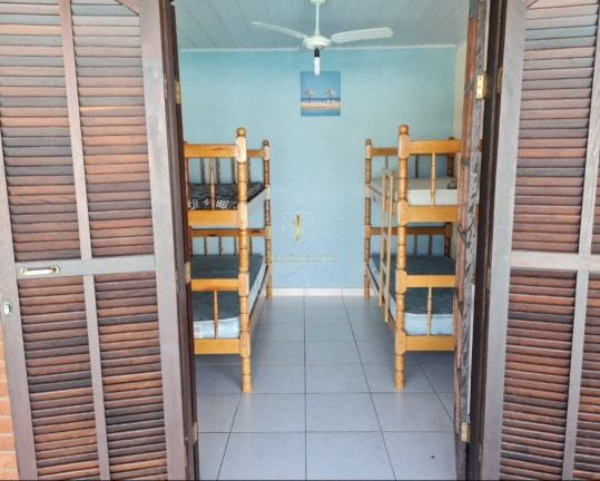 Imagem Casa com 5 Quartos à Venda, 360 m² em Piçarras - Guaratuba Imagem Casa com 5 Quartos à Venda, 360 m² em Piçarras - Guaratuba