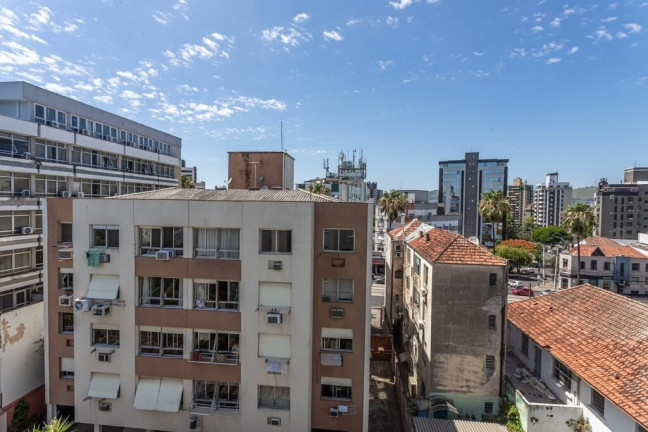 Imagem Imóvel com 1 Quarto à Venda, 40 m² em Petrópolis - Porto Alegre