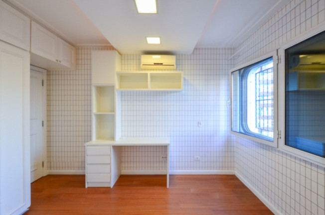 Imagem Imóvel com 4 Quartos à Venda, 301 m² em Campo Belo - São Paulo Imagem Imóvel com 4 Quartos à Venda, 301 m² em Campo Belo - São Paulo