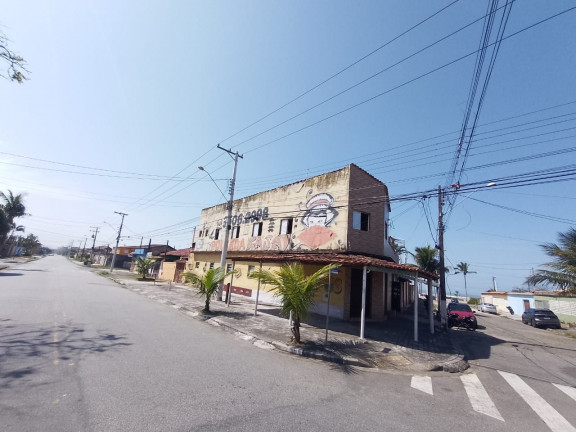 Imagem Casa com 12 Quartos à Venda, 375 m² em Agenor De Campos - Mongaguá Imagem Casa com 12 Quartos à Venda, 375 m² em Agenor De Campos - Mongaguá