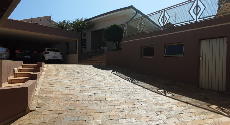 Imagem Casa com 3 Quartos à Venda, 332 m² em Jardim Estoril - Bauru