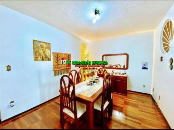 Imagem Casa com 3 Quartos à Venda, 300 m² em Vila Adyana - São José Dos Campos Imagem Casa com 3 Quartos à Venda, 300 m² em Vila Adyana - São José Dos Campos