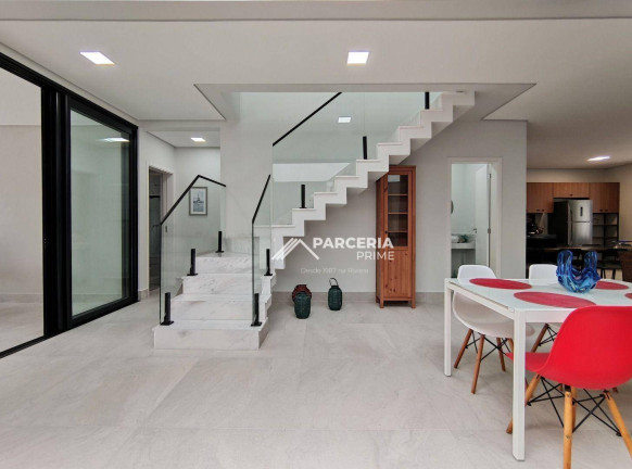 Imagem Casa com 5 Quartos à Venda, 281 m² em Riviera Módulo 24 - Bertioga Imagem Casa com 5 Quartos à Venda, 281 m² em Riviera Módulo 24 - Bertioga