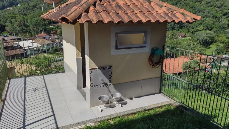 Imagem Casa com 4 Quartos à Venda, 200 m² em Albuquerque - Teresópolis Imagem Casa com 4 Quartos à Venda, 200 m² em Albuquerque - Teresópolis