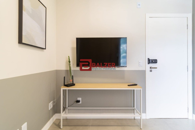 Imagem Apartamento com 1 Quarto à Venda, 32 m² em Centro - Florianópolis