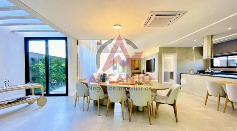Imagem Casa com 6 Quartos à Venda, 420 m² em Riviera - Bertioga Imagem Casa com 6 Quartos à Venda, 420 m² em Riviera - Bertioga
