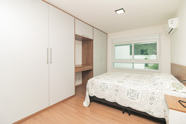 Imagem Imóvel com 2 Quartos à Venda, em Santa Tereza - Porto Alegre Imagem Imóvel com 2 Quartos à Venda, em Santa Tereza - Porto Alegre