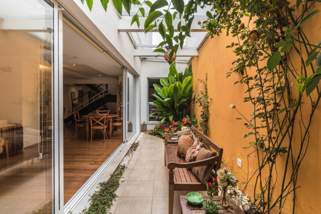 Imagem Casa com 4 Quartos à Venda, 408 m² em Jardim Europa - São Paulo