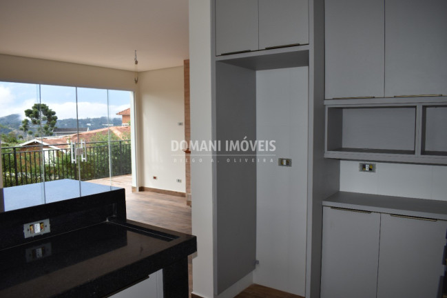 Imagem Casa com 3 Quartos à Venda, 226 m² em Região Do Alto Da Vila Inglesa - Campos Do Jordão Imagem Casa com 3 Quartos à Venda, 226 m² em Região Do Alto Da Vila Inglesa - Campos Do Jordão