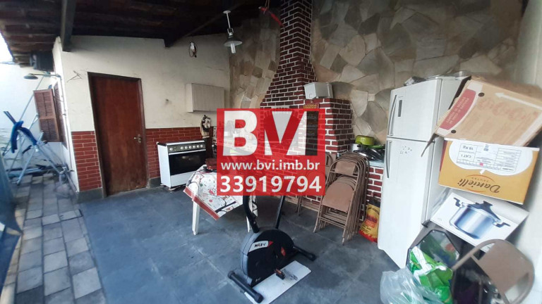 Imagem Casa com 3 Quartos à Venda, 211 m² em Vila Da Penha - Rio De Janeiro Imagem Casa com 3 Quartos à Venda, 211 m² em Vila Da Penha - Rio De Janeiro