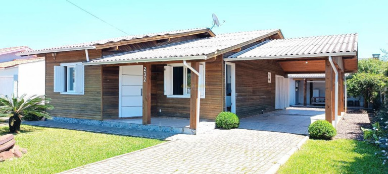 Imagem Casa com 3 Quartos à Venda, 130 m² em Atlântida - Xangri-lá