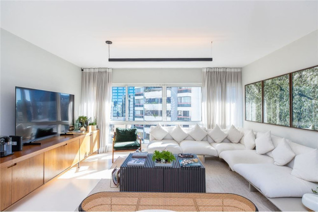 Imagem Apartamento com 2 Quartos à Venda, 117 m² em Itaim Bibi - São Paulo