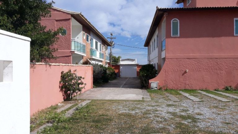 Imagem Apartamento com 2 Quartos à Venda, 96 m² em Foguete - Cabo Frio