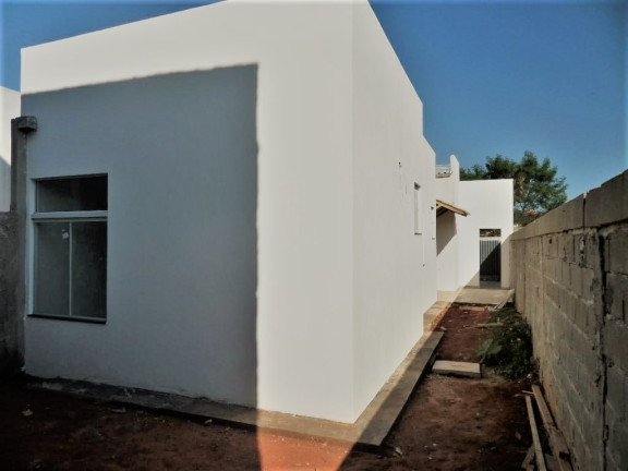 Imagem Casa com 2 Quartos à Venda, 150 m² Imagem Casa com 2 Quartos à Venda, 150 m²