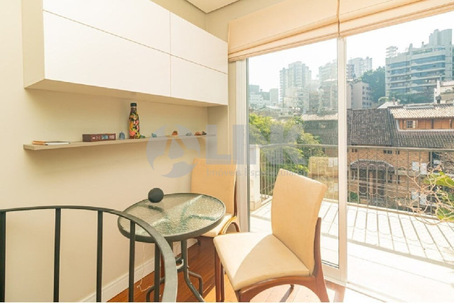 Imagem Imóvel com 1 Quarto à Venda, 80 m² em Bela Vista - Porto Alegre Imagem Imóvel com 1 Quarto à Venda, 80 m² em Bela Vista - Porto Alegre