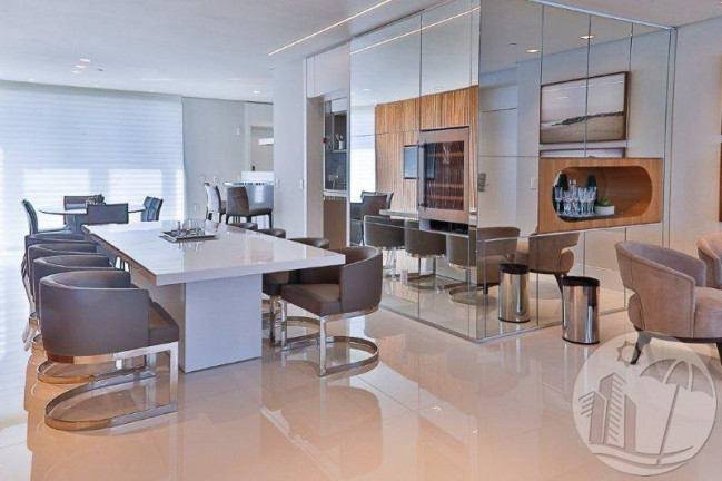 Imagem Apartamento com 4 Quartos à Venda, 254 m² em Centro - Balneário Camboriú