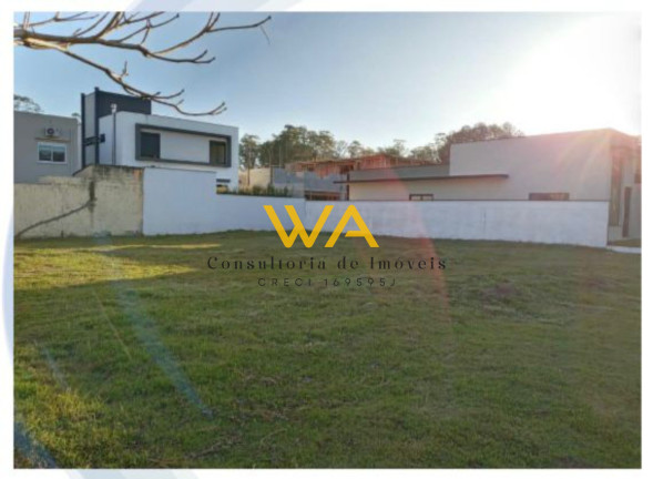 Terreno à Venda, 600 m² em Botujuru - Mogi Das Cruzes