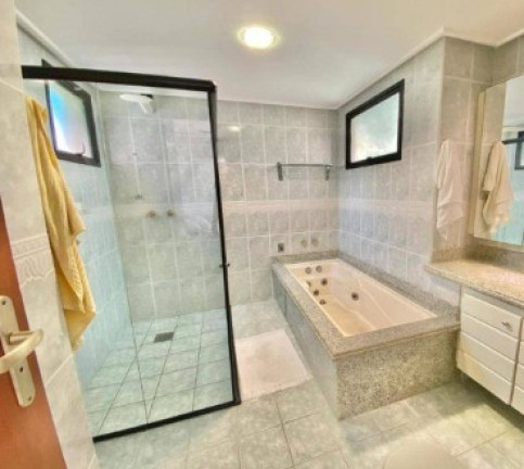 Imagem Imóvel com 3 Quartos à Venda, 300 m² em Centro - Guarapari Imagem Imóvel com 3 Quartos à Venda, 300 m² em Centro - Guarapari
