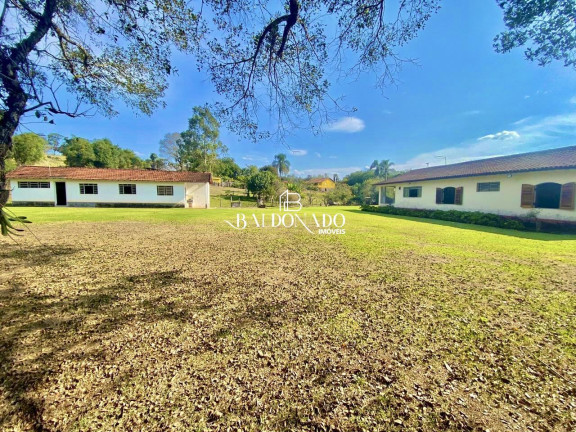 Imagem Imóvel com 4 Quartos à Venda, 3.850 m² em Centro - Extrema Imagem Imóvel com 4 Quartos à Venda, 3.850 m² em Centro - Extrema