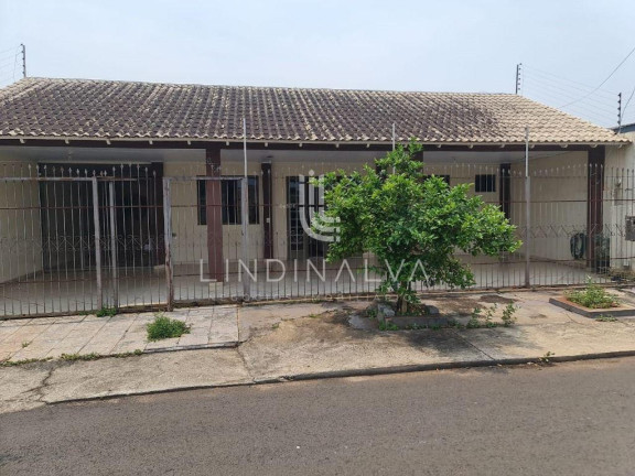 Casa com 4 Quartos à Venda,  em Jardim Curitibano - Foz Do Iguacu