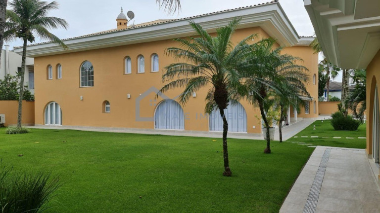 Imagem Sobrado com 7 Quartos à Venda,  em Jardim Acapulco - Guarujá
