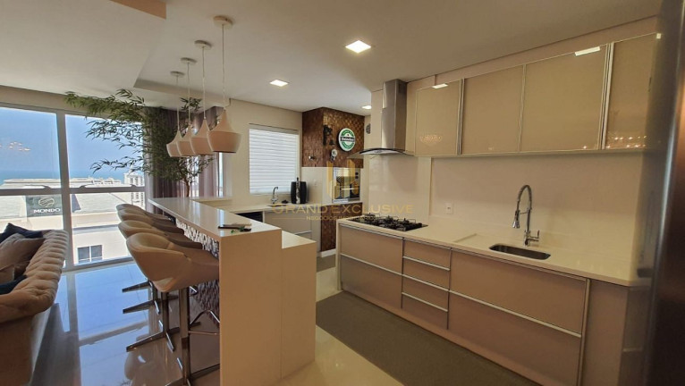 Imagem Apartamento com 3 Quartos à Venda, 130 m² em Centro - Balneário Camboriú Imagem Apartamento com 3 Quartos à Venda, 130 m² em Centro - Balneário Camboriú